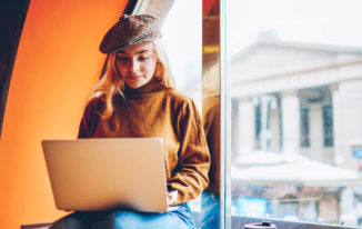 How to be a Happy Blogger: Stop Your Inner critique From Creating Writer’s Block – Now!